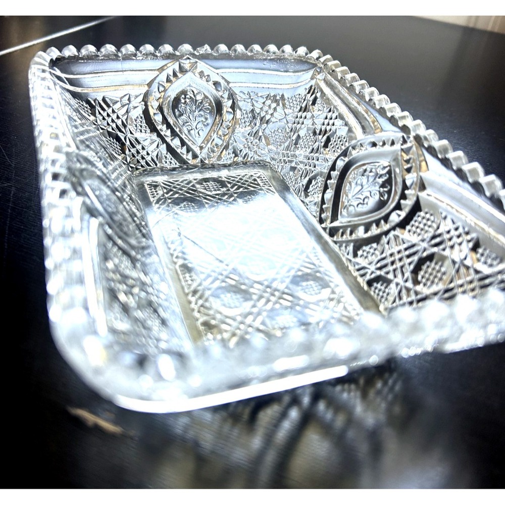 Vintage Mid Century Pressed Glass Bowl Sawtooth Edge Clear 7.5" x 5"